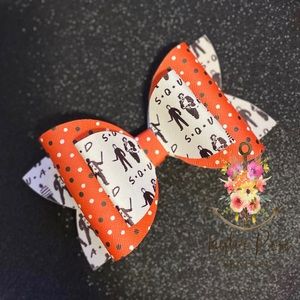 SOLD— S-Q-U-A-D 🎃 BOW